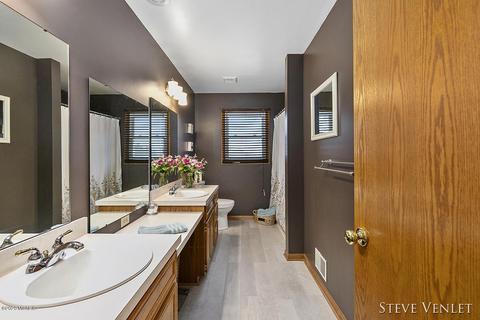 6919 Eric Ave, Jenison, MI 49428 photo 15