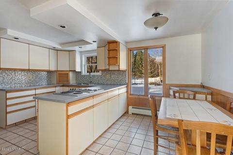 19077 Three Oaks Rd, Three Oaks, MI 49128 photo 9