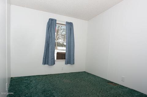 519 Tulip Ave, White Cloud, MI 49349 photo 16