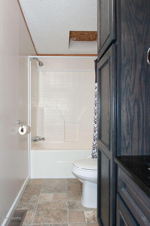 519 Tulip Ave, White Cloud, MI 49349 photo 21