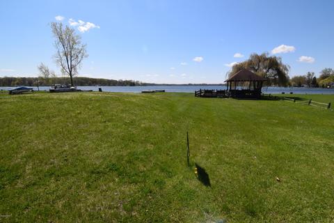 894 Johnson Dr, Quincy, MI 49082 photo 38