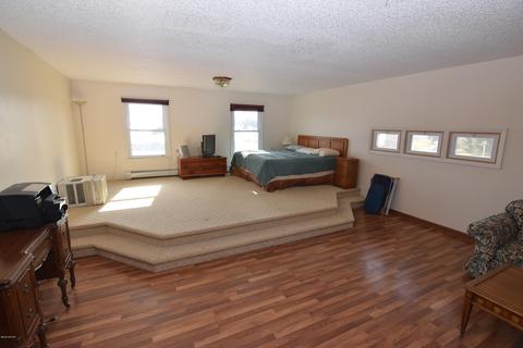 894 Johnson Dr, Quincy, MI 49082 photo 13