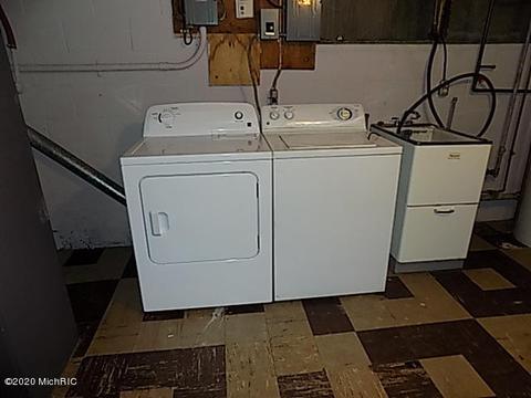 159 Hampton Rd, Benton Harbor, MI 49022 photo 12