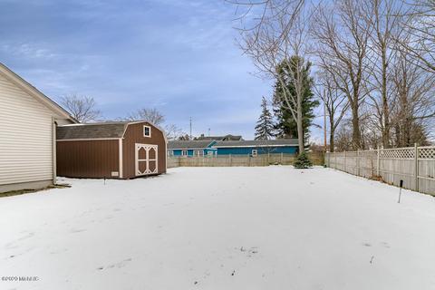 203 Maple Ter, Spring Lake, MI 49456 photo 44