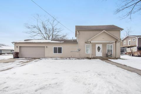 216 E Maple St, Shepherd, MI 48883 photo 1