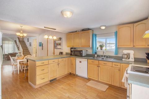 216 E Maple St, Shepherd, MI 48883 photo 10