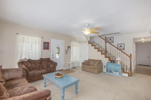 216 E Maple St, Shepherd, MI 48883 photo 4
