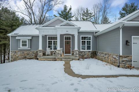 282 Barron Dr NE, Ada, MI 49301 photo 4