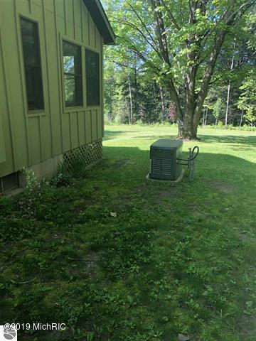 7566 E M-115, Cadillac, MI 49601 photo 29