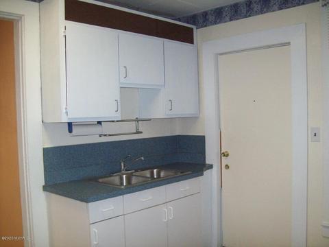 809 Normal Ct, Kalamazoo, MI 49007 photo 12