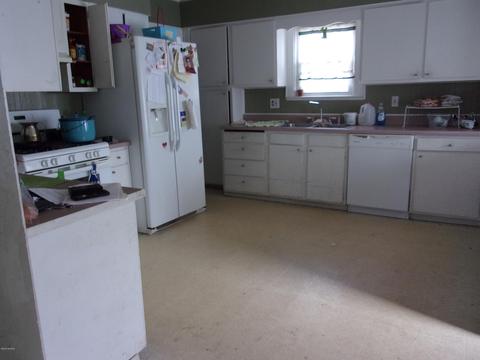 705 E Chicago Rd, Sturgis, MI 49091 photo 5