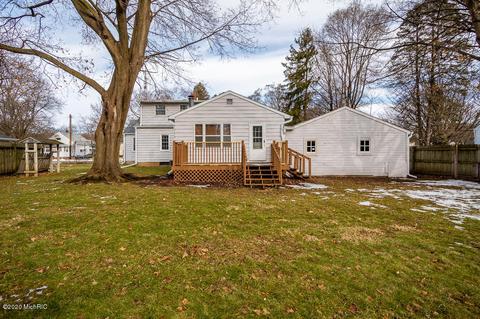 804 Bennett St, Albion, MI 49224 photo 8
