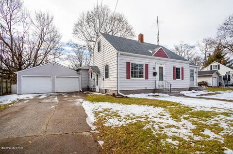 804 Bennett St, Albion, MI 49224 photo 3