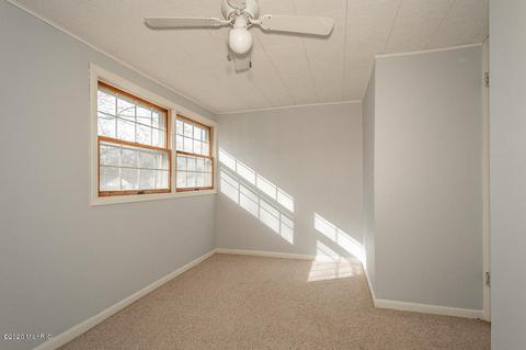 804 Bennett St, Albion, MI 49224 photo 35