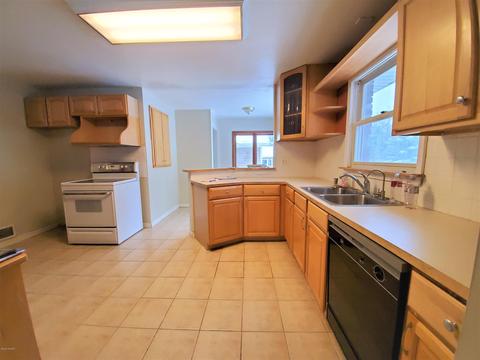 5648 Whitehall Rd, Whitehall, MI 49461 photo 9