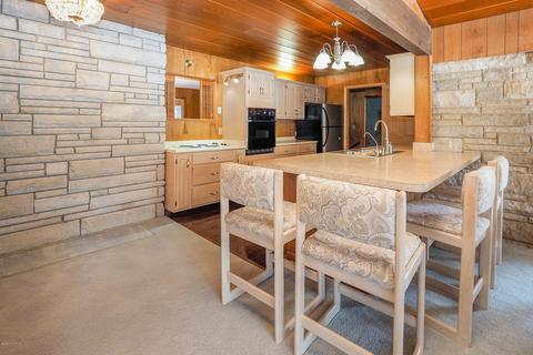 16022 M-89, Augusta, MI 49012 photo 8