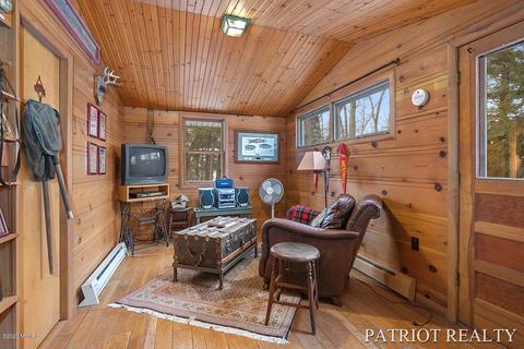 3101 E 82nd St, Newaygo, MI 49337 photo 23