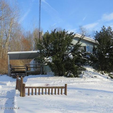 1108 Grow Rd NW, Stanton, MI 48888 photo 1