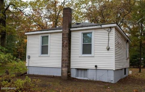 2986 E 44th St, Idlewild, MI 49642 photo 2