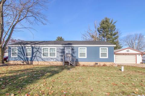 8063 Hardy Dr, Newaygo, MI 49337 photo 1