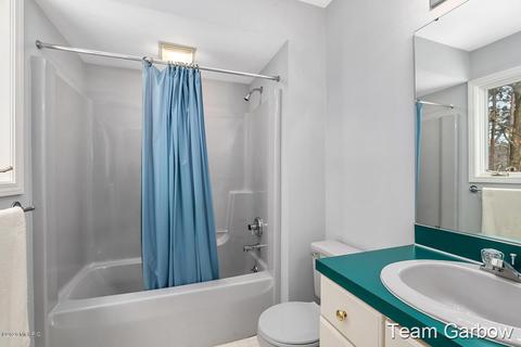 6875 4 Mile Rd NE, Ada, MI 49301 photo 16