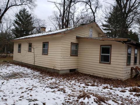 4469 N Evergreen Dr, White Cloud, MI 49349 photo 2