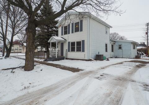 405 S Eagle St, Marshall, MI 49068 photo 2