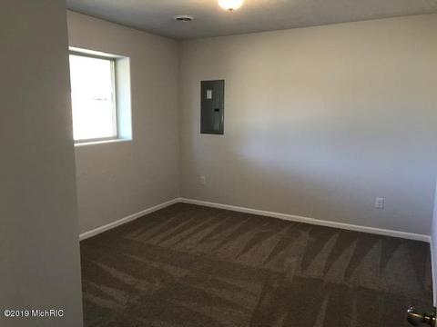 308 Taylor Pl, Sparta, MI 49345 photo 13