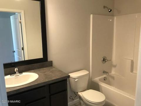 308 Taylor Pl, Sparta, MI 49345 photo 12
