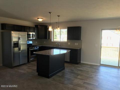 308 Taylor Pl, Sparta, MI 49345 photo 6