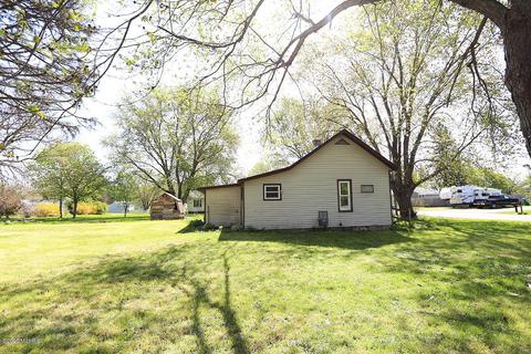 371 Elm St, Marcellus, MI 49067 photo 5