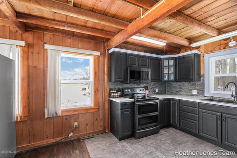 4350 Noddins Rd, Belding, MI 48809 photo 8
