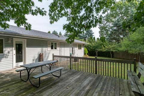 231 Kensington Ln, Benton Harbor, MI 49022 photo 18