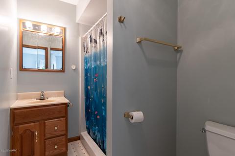 231 Kensington Ln, Benton Harbor, MI 49022 photo 10