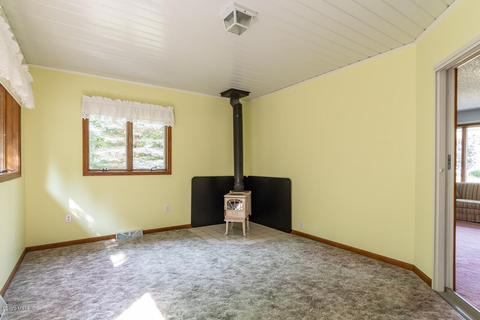 231 Kensington Ln, Benton Harbor, MI 49022 photo 15