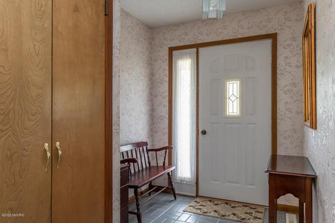 231 Kensington Ln, Benton Harbor, MI 49022 photo 16