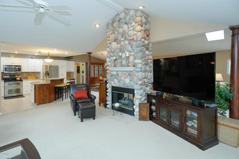 11425 Long Point Dr, Plainwell, MI 49080 photo 4