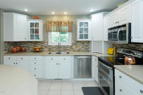 11425 Long Point Dr, Plainwell, MI 49080 photo 3