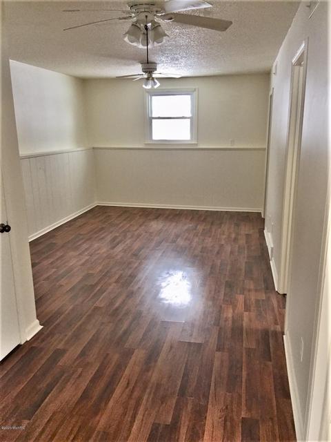 521 Bailey Dr, Big Rapids, MI 49307 photo 2