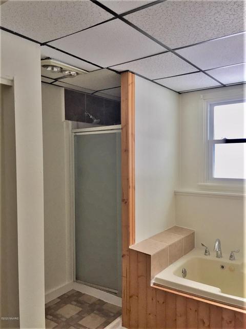 521 Bailey Dr, Big Rapids, MI 49307 photo 5