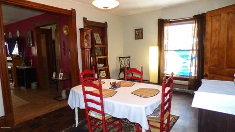108 E Telegraph St, Dowagiac, MI 49047 photo 4