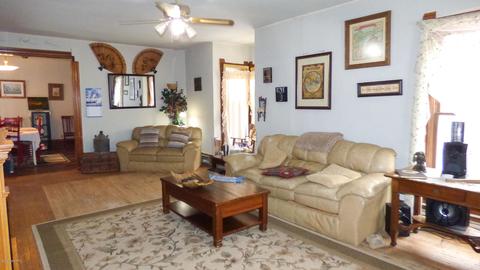 108 E Telegraph St, Dowagiac, MI 49047 photo 3