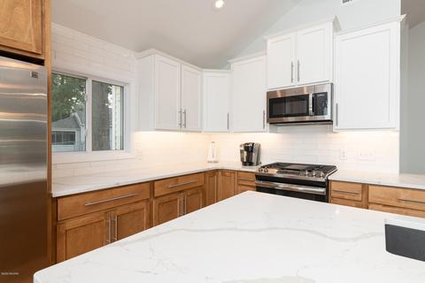 12201 Islandview Dr, Plainwell, MI 49080 photo 21