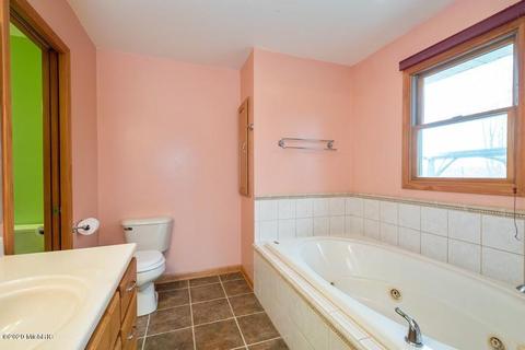 16481 Three Oaks Rd, Three Oaks, MI 49128 photo 8