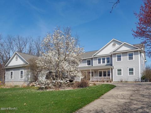 230 2nd Ave, Plainwell, MI 49080 photo 1