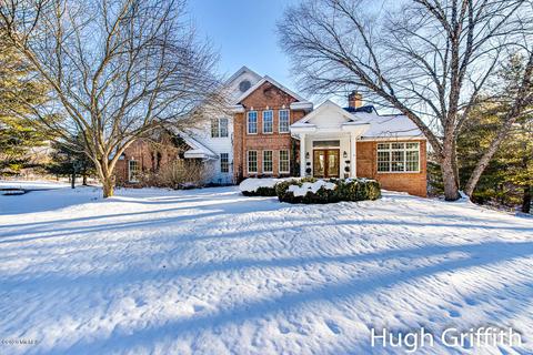 6060 Sagebrook Dr NE, Ada, MI 49301 photo 2
