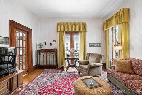 218 E Washington St, Ionia, MI 48846 photo 6