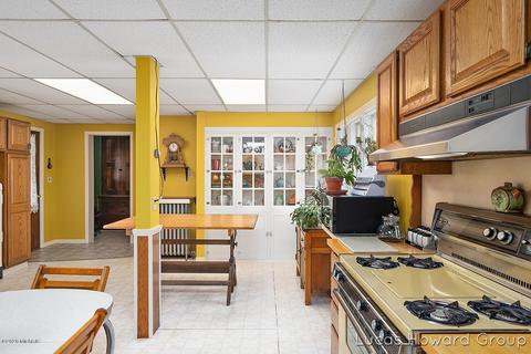 218 E Washington St, Ionia, MI 48846 photo 19