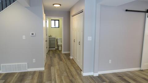 639 Glenview Cir, Plainwell, MI 49080 photo 7