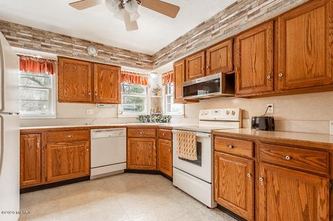 1217 Verona Rd, Marshall, MI 49068 photo 12